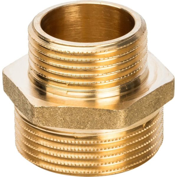 Нипель латунь 20х32мм переходной---